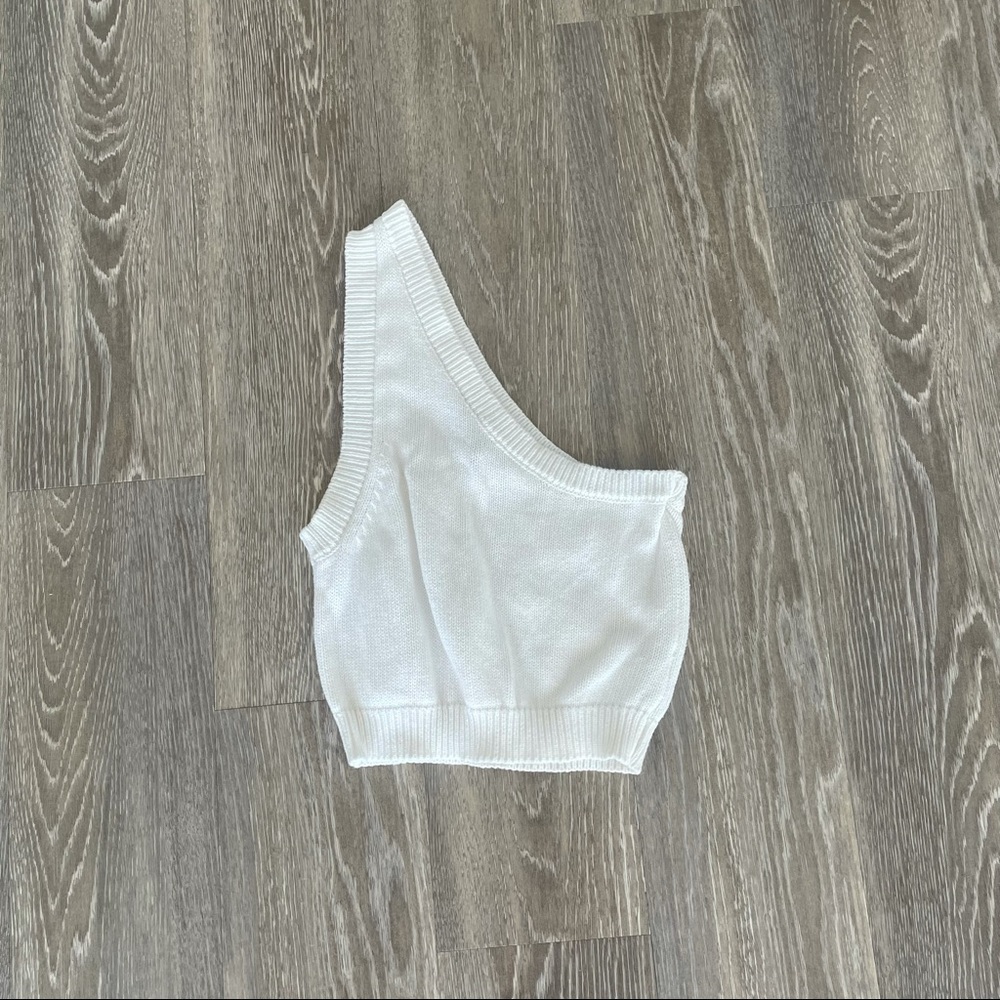 Knit One Shoulder Tank - Picture 2 of 3